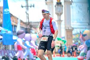 BIB: 5004
                            <button type="button" onclick="openModal(24882764)" class="btn btn-primary btn-sm float-right btn-popup" data-toggle="modal" data-target=".modal-high-quality">
                        <i class="fas fa-shopping-cart"></i> Add to Cart
                    </button>
                                            <button type="button" onclick="isThisMe(24882764, true)" class="btn btn-success btn-sm float-right btn-popup btn-isme hidden" data-toggle="tooltip" data-placement="bottom" title="นี่คือรูปของคุณใช่ไหม คลิกที่นี่เพื่อเอาเข้าอัลบั้ม">
                        <i class="fas fa-plus"></i> Add to album
                    </button>
                    <button type="button" onclick="isThisMe(24882764, false)" class="btn btn-warning btn-sm float-right btn-popup btn-isnotme hidden">
                        <i class="fas fa-ban"></i> Remove from album
                    </button>